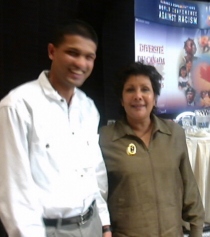 Photo of Sanjeet Singh and Minister Hedy Fry, Secretary of State (Multiculturalism) (Status of Women)